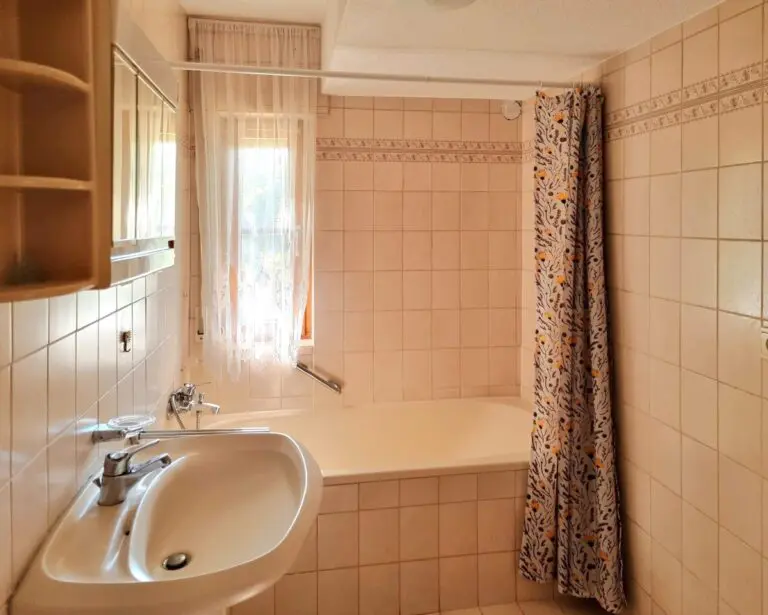 Badezimmer im Erdgeschoss 